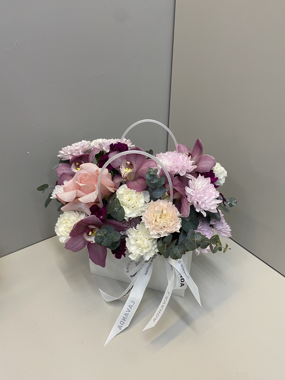 Плайм с орхидеей и розой