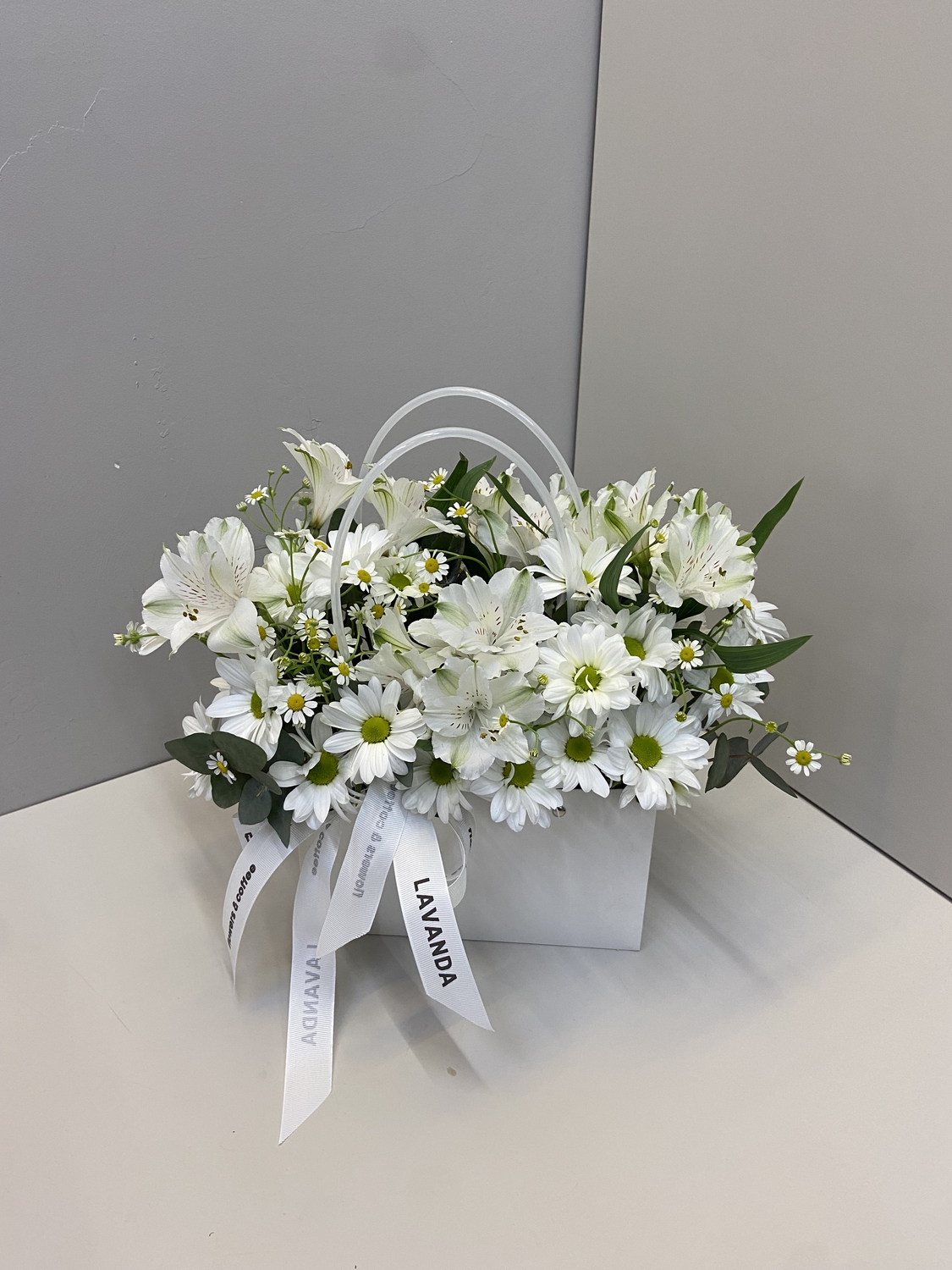 Композиция с Бакарди и матрикарией