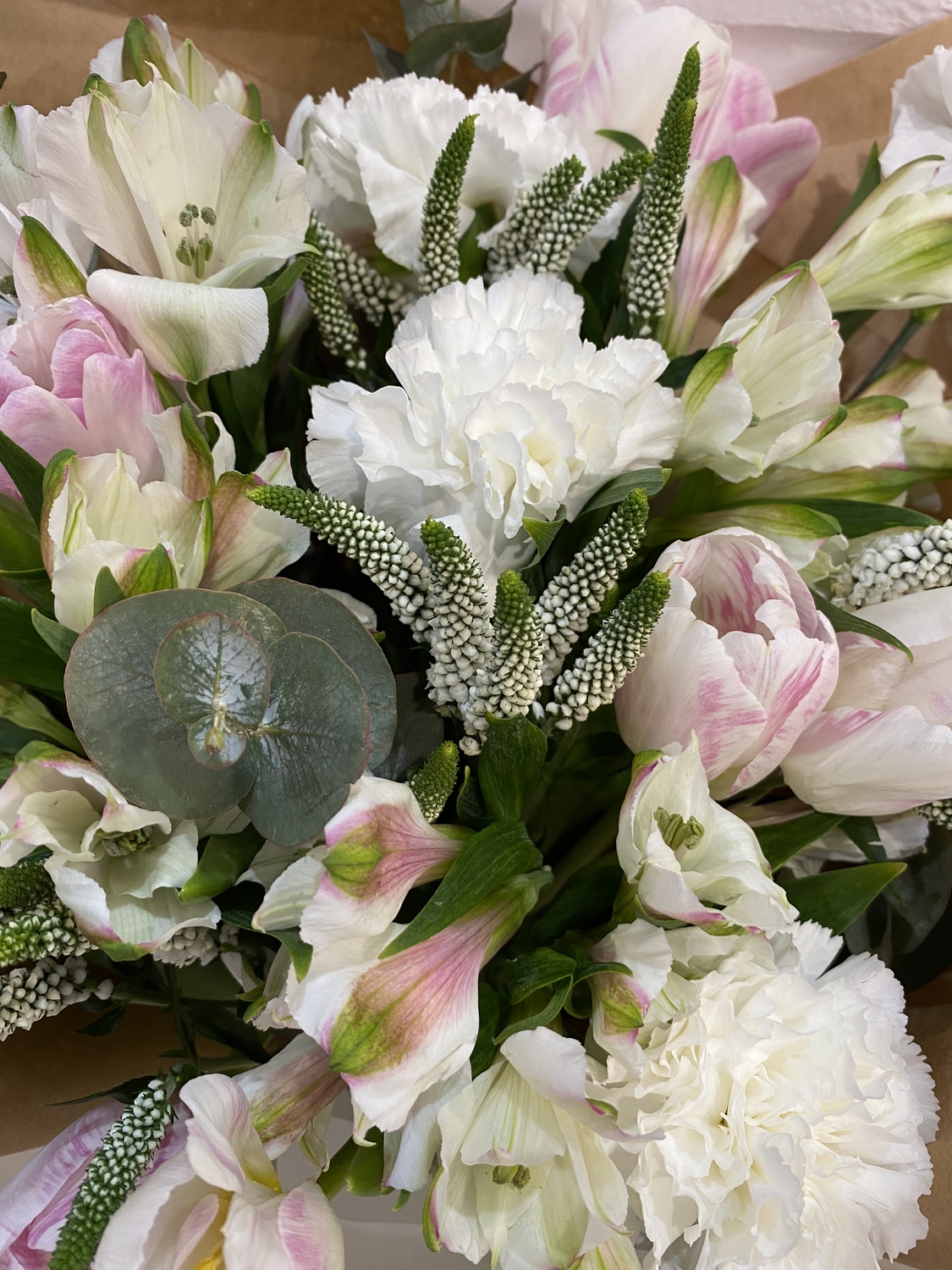 Нежный привет