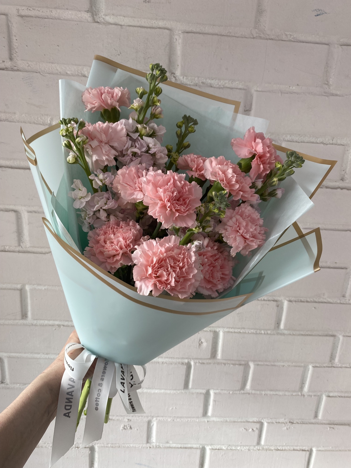 Диантусы с маттиолой