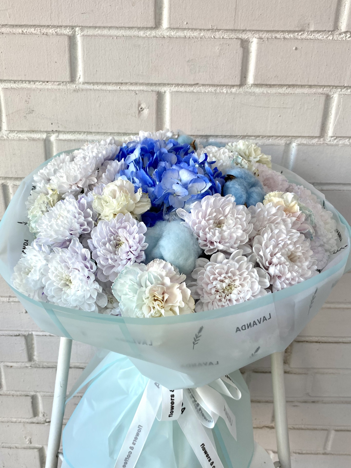 Букет с гортензией