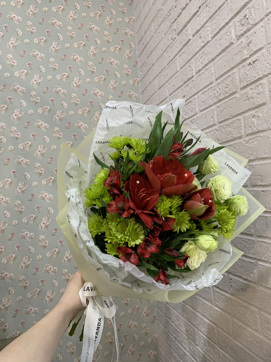 Букет с амариллисом