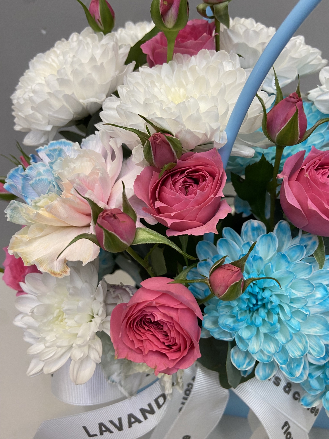 Яркая композиция