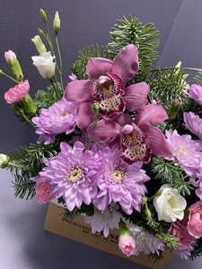 Композиция с нобилисом и орхидеей