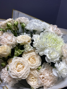 Букет в кремовых оттенках