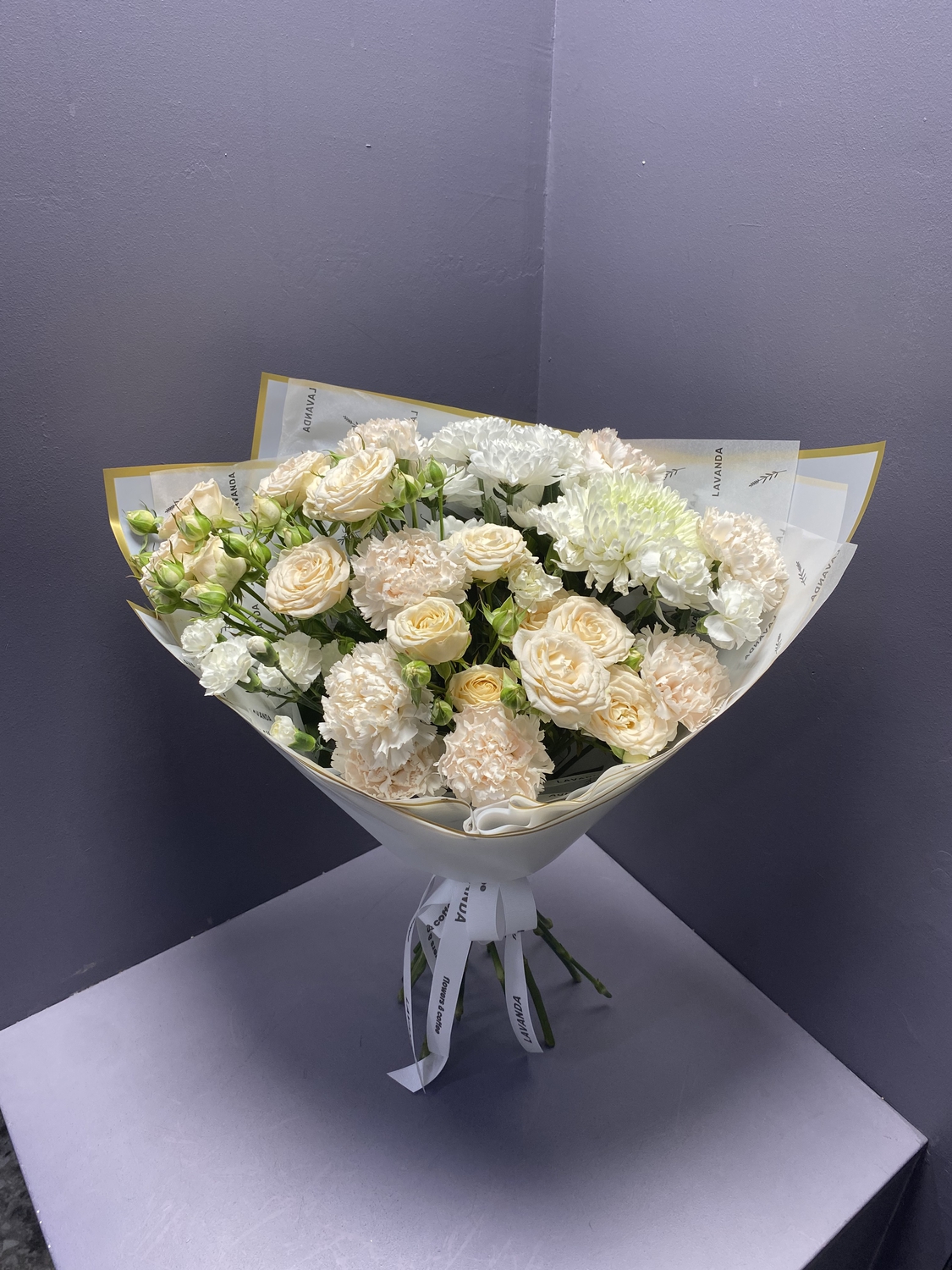 Букет в кремовых оттенках