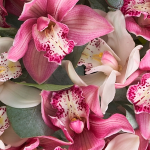 Букет королевских орхидей