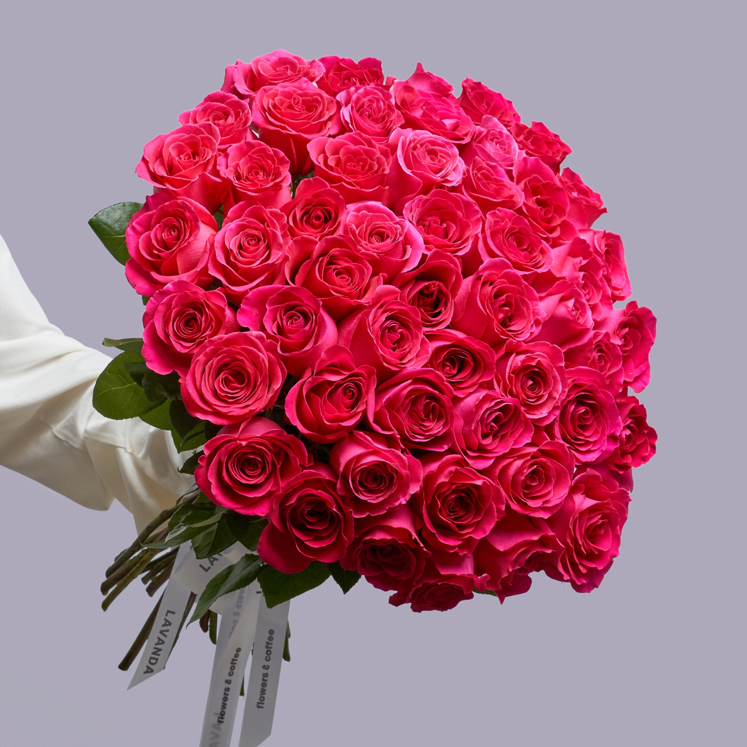 Большой букет розовых роз