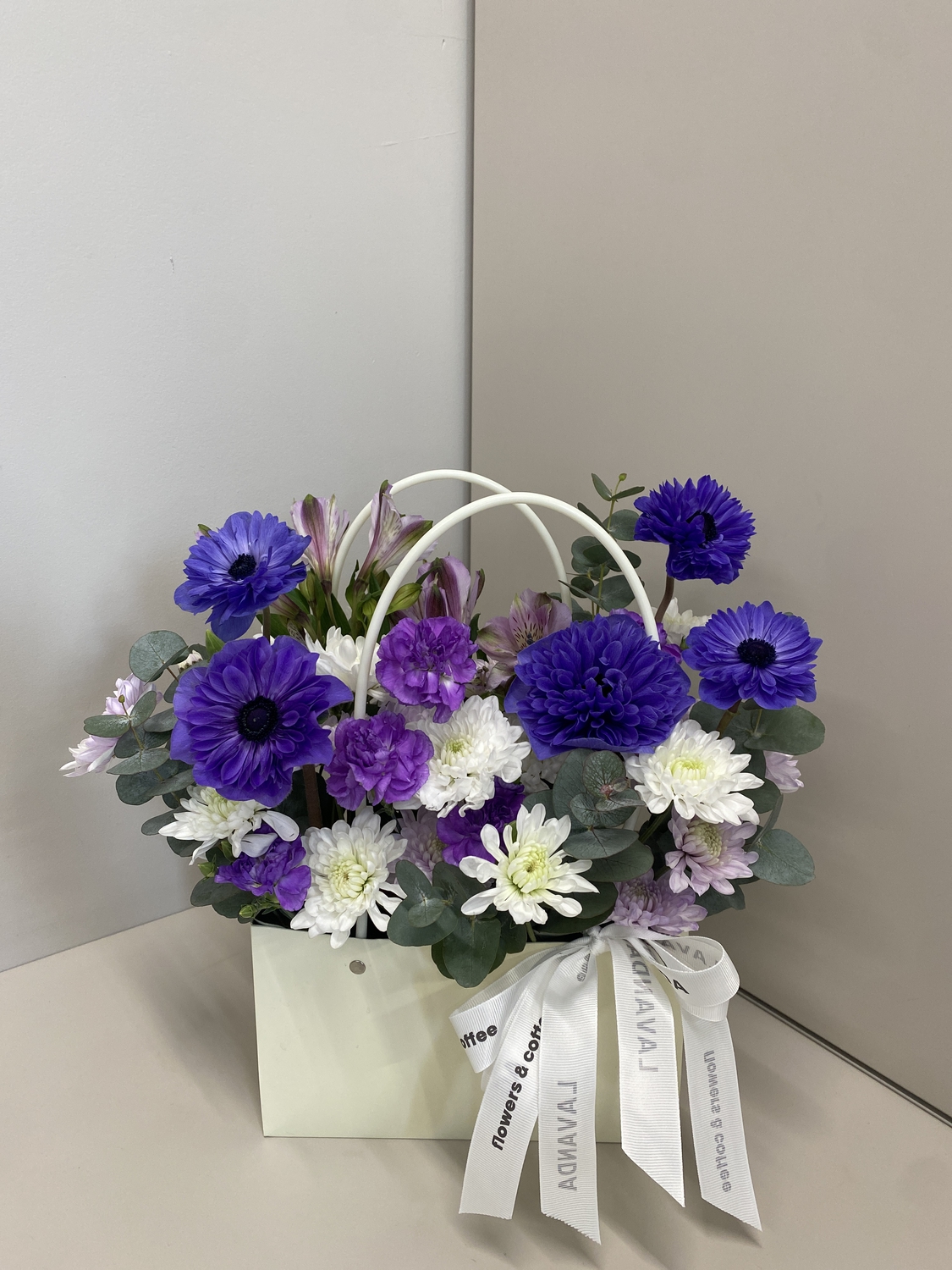 Композиция с анемонами 105