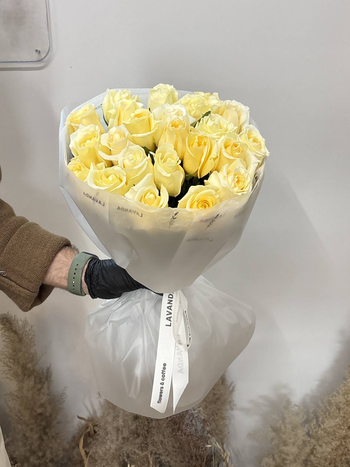 Букет из ароматных роз крем де ля крем