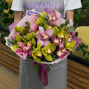 Букет королевских орхидей